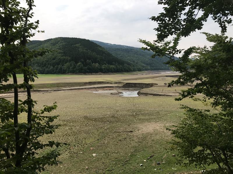 Вільшанське водосховище: осушене та очищене